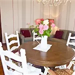 Appartement I *