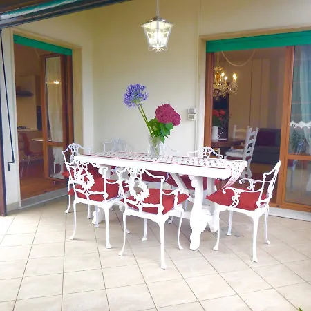 Apartment I